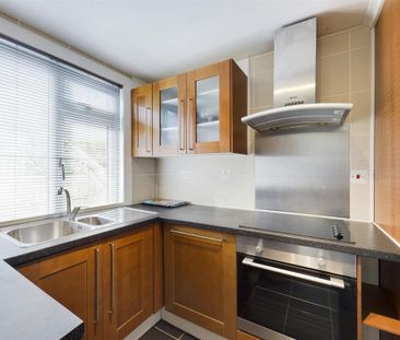 Mafeking Road, Brighton, East Sussex - Photo 2