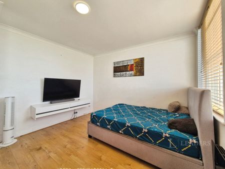 1 bedroom apartment to rent Durrant Court, Brook Street, Chelmsford, Essex, CM1 - Photo 3