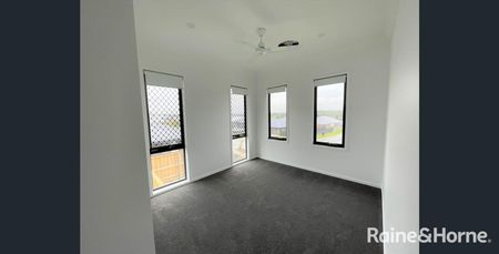 42 Tarragon Way, Chisholm, NSW 2322 - Photo 2