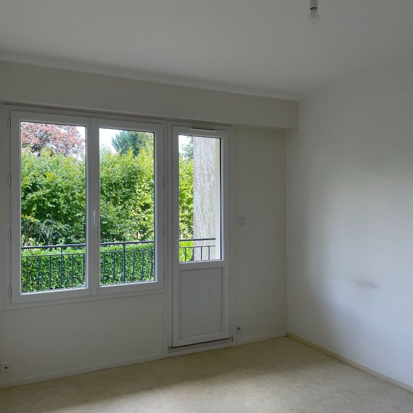 Location appartement 3 pièces, 87.60m², Fontenay-le-Comte - Photo 1