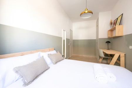 Carrer d'Homer, Barcelona, Catalonia 08023 - Photo 3