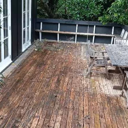 Located in Waiheke Road - Photo 1