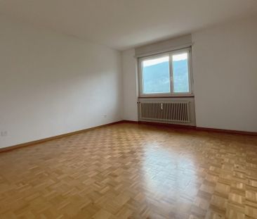 Bel appartement avec vue dégagée sur la chaine du Chasseral - Photo 1