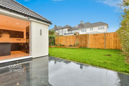 2 bedroom detached bungalow to rent - Photo 5