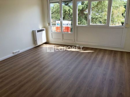 Apartment - Photo 2