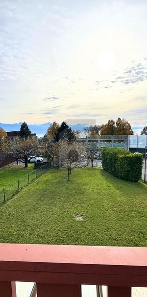 MAGNIFIQUE PROPRIÉTÉ AVEC VUE SUR LE LAC - Photo 1