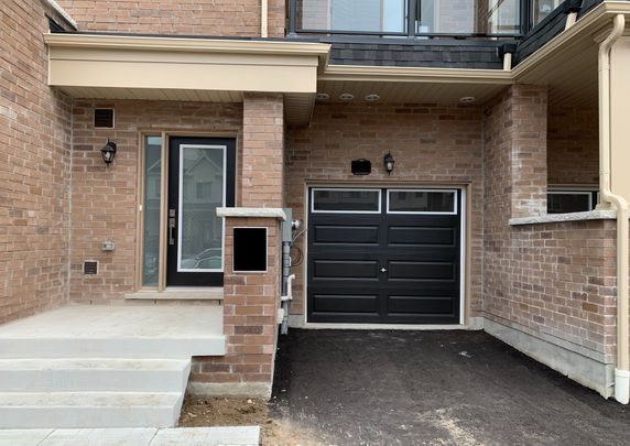 For Lease - 2023 Cameron Lott Crescent, Oshawa, Ontario - Photo 1