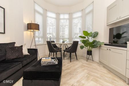 1 bedroom ground floor flat to rent - Photo 3
