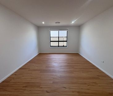 Brand New 4-Bedroom, 3 Bathroom Home in Prime Location - Photo 4