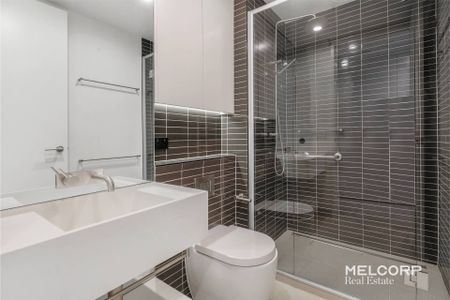 STYLISH APARTMENT AT ROYAL ELIZABETH - FURNISHED - Photo 4