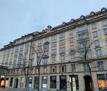 Gegenüber der Frauenkirche! - Photo 1