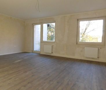 Einziehen und Wohlfühlen - sehr schöne 4-Zimmer-Wohnung mit Einbauk... - Foto 1