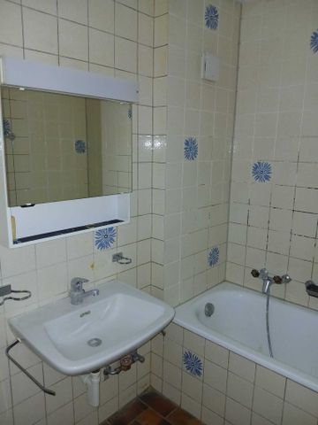 Rue du Puits 18, appartement 3 pièces 2ème étage peintures refaites - Photo 3