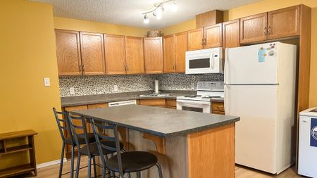 2 Bed Condo For Rent In Clareview. - Photo 4