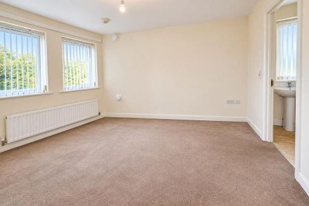 2 bedroom apartment to rent - Photo 2