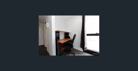 Prime Location! - Photo 2