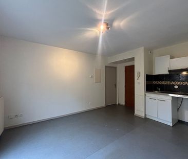 Location Appartement 1 pièce 22m² - Photo 2