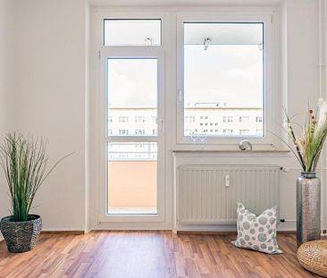 Helle 2-Raum-Wohnung mit Balkon und Dusche - Foto 2