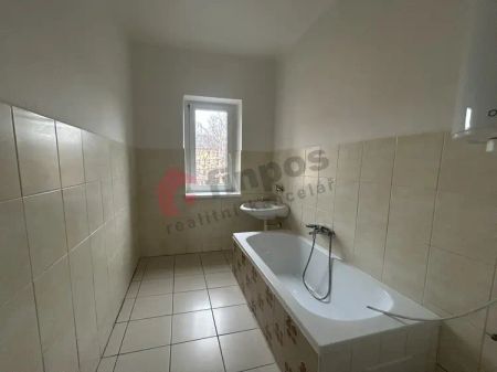 Pronájem bytu 2+1, Ostrava–Přívoz, ul. Trocnovská - Photo 4