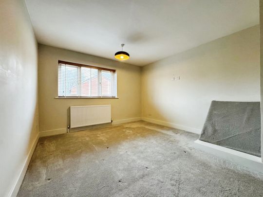 3 bedroom detached to rent Admirals Way, Norwich - Photo 1