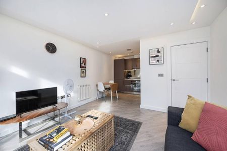 1 bedroom flat to rent - Photo 2