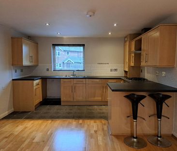 Tarvin Avenue, Heaton Chapel, Stockport, SK4 - Photo 4