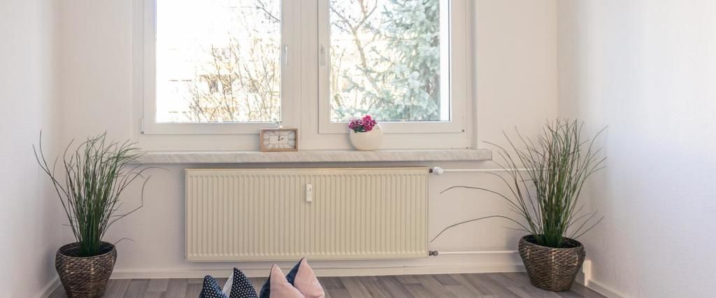 Nach Ausbau - 4-Raum-Familienwohnung mit Balkon - Photo 1