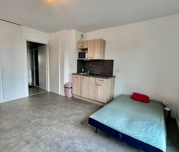 Location Appartement 1 pièce 24m² TROYES 10000 - Photo 3