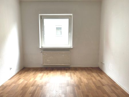 500 Euro Gutschrift zur Renovierung ! Gemütliche 2 Zimmer Wohnung ab sofort Verfügbar - Photo 3