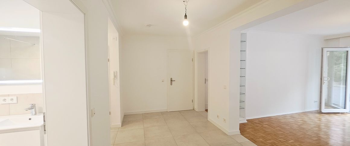 Schuch Immobilien – Stilvolles Wohnen am Kurpark mit eigenem Garten – City Ost - Foto 1