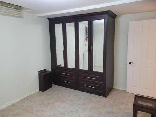 For Lease - 2524 Banfield Road Unit# Bsmnt, Mississauga, Ontario - Photo 1