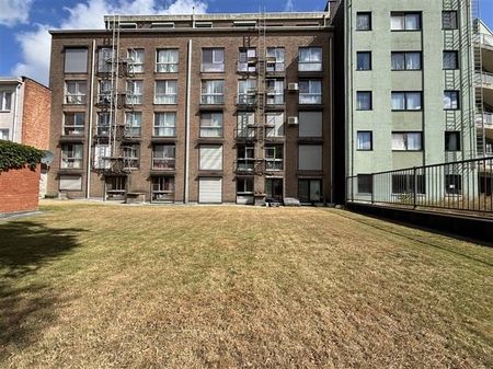 Appartement te huur - Foto 2
