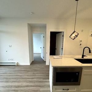 2 Bed, 1 Bath Condo for Rent - Photo 2