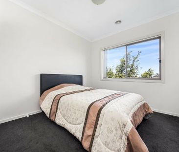 20 Yosemite Street, Point Cook VIC, Belconnen - Photo 4