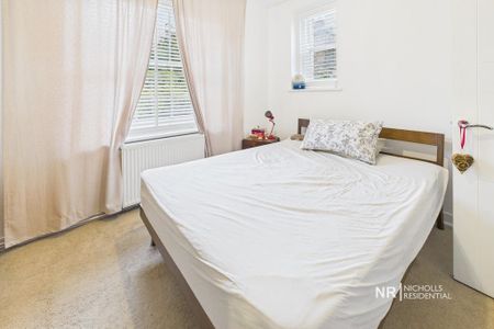 2 bedroom ground floor flat to rent - Photo 4