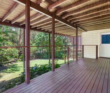Tropical Living in two level Queenslander - Photo 1