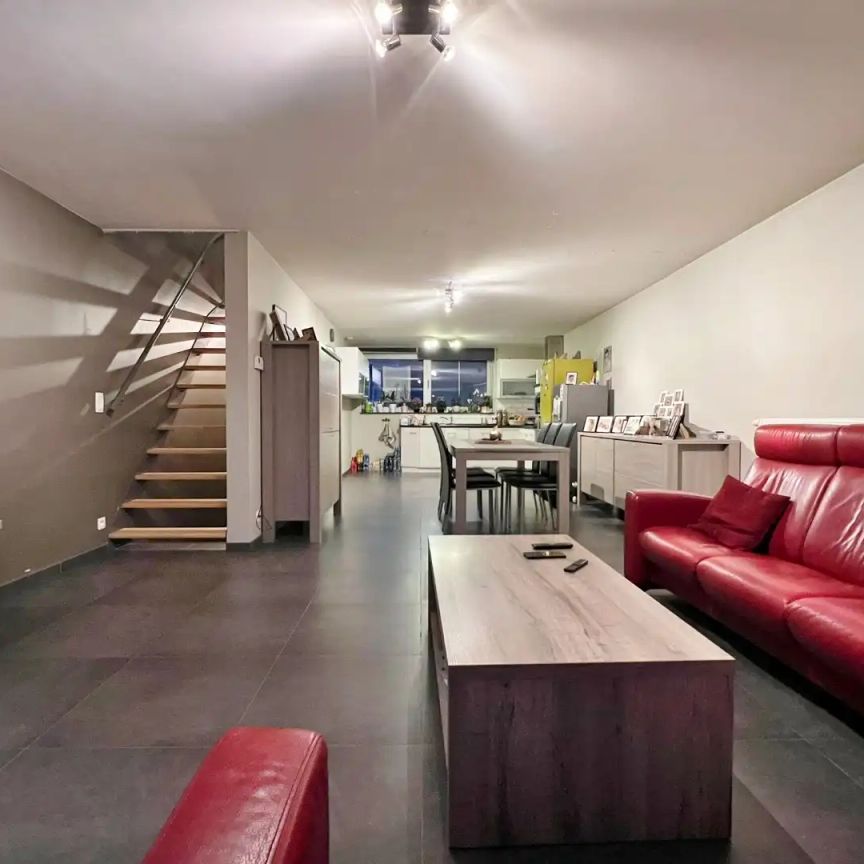 Ruim appartement met 2 slaapkamers en gezellig terras - Foto 1