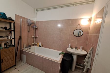 Location Appartement 2 pièces 34m² - Photo 3