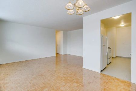 Verbana Apartments — 2 Bedroom - Photo 4