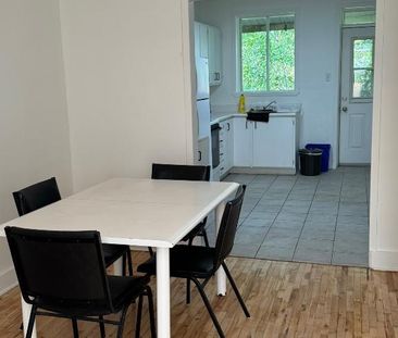 4 1/2, TOUT INCLUS, CENTRE-VILLE TROIS-RIVIERES - Photo 1