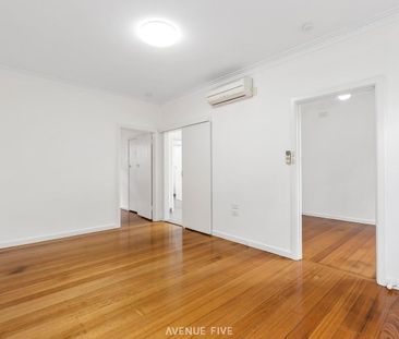 Renovated Delight! - Photo 6