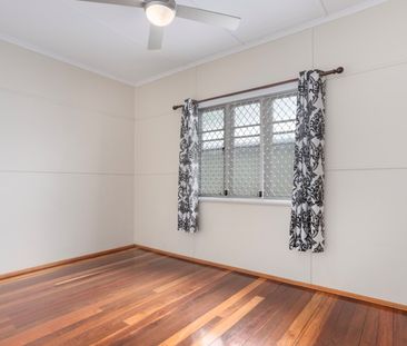 9 Stuart Street, 4305, Eastern Heights Qld - Photo 6