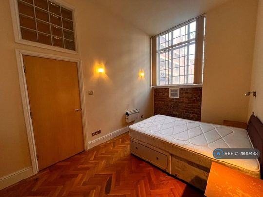 1 bedroom flat to rent - Photo 1