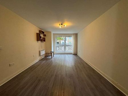 Alder Court, N11 - Photo 3