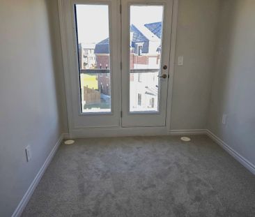 For Lease - 5959 Saigon Street, Mississauga, Ontario - Photo 4