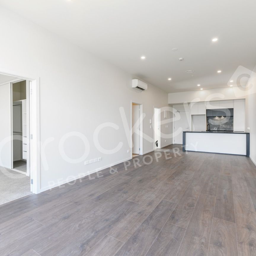 Modern Apartment in Albany with Car Park - Photo 1