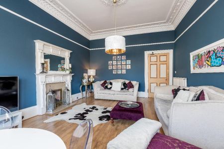 4 bedroom flat to rent - Photo 2