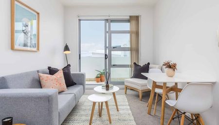 One bedroom apartment with carpark - Photo 3