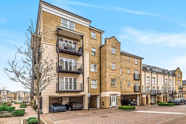 Renwick Drive, Bromley BR2 - Photo 1