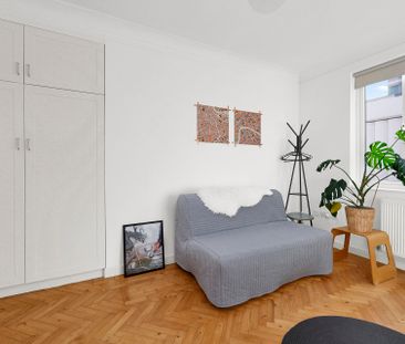Flat 2 - Photo 5